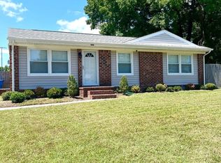 908 Serf Ct, Chesapeake, VA 23323