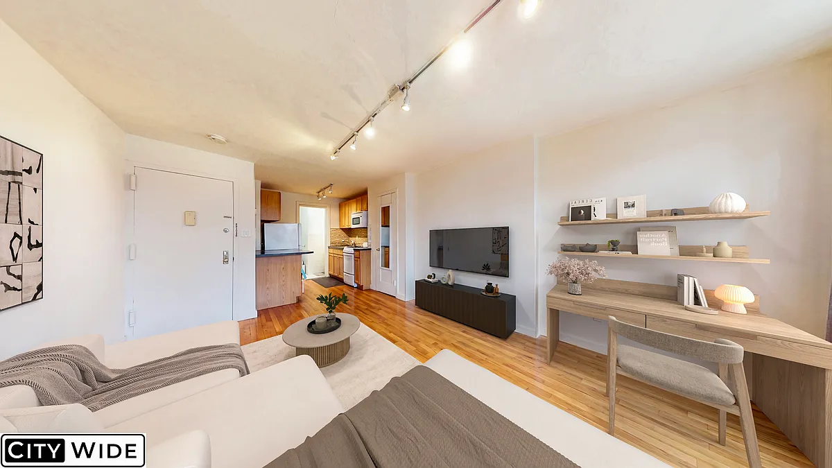 Building Photo - 93 Clinton St #13