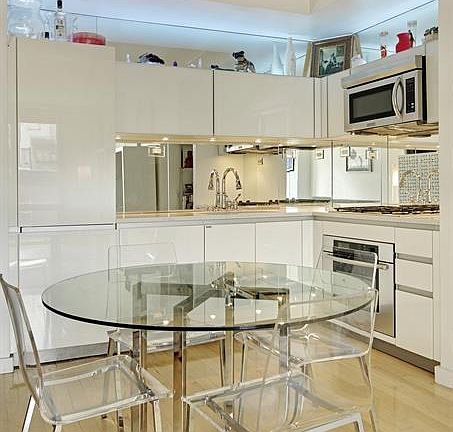 2nd image of 421 E 13th St #5G