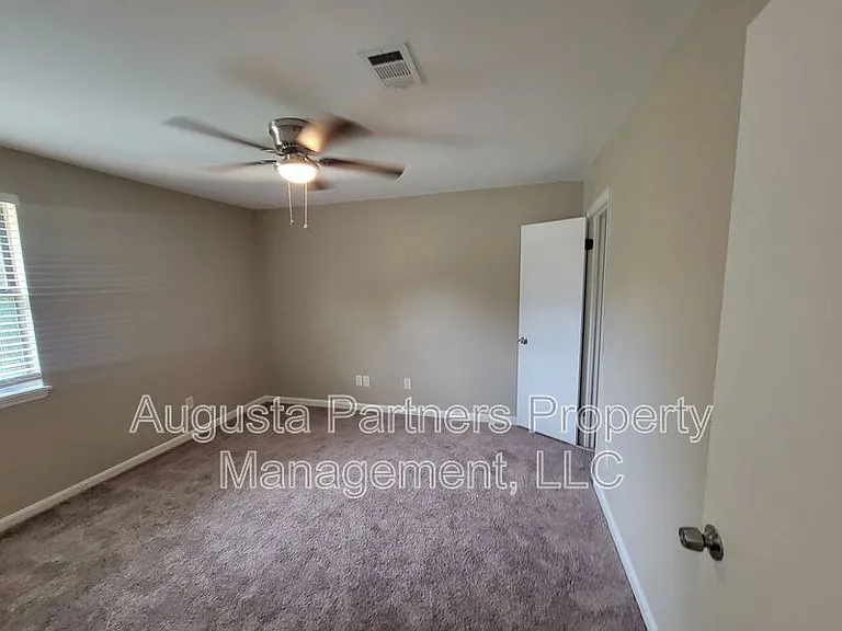 134 Stoneybrooks Pl #A — Photo 15