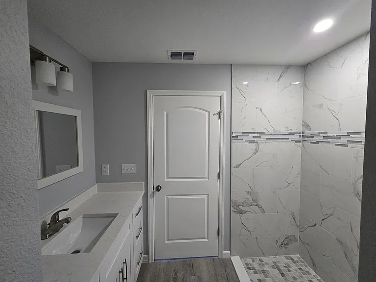 5315 NW 8th Pl — Photo 15