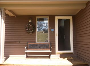 111 Walnut Hill Dr, Galena, IL 61036
