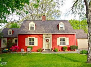 14 Broadview Ter, Norwalk, CT 06851