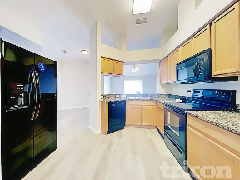 12010 Hampshire Field Ct — Photo 7