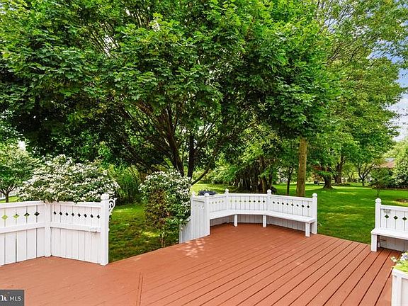 4th image of 3598 Plum Dale Dr