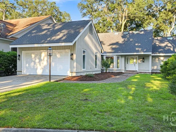 4 Halfmoon Court, Savannah, GA 31411