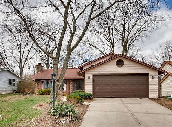 2nd image of 22904 Lakeshore Dr