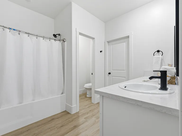 23841 Parke Ct — Photo 5