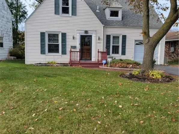 3010 Macklem Ave, Niagara Falls, NY 14305