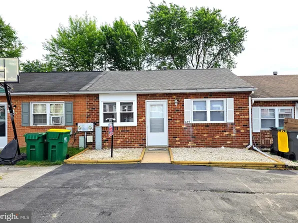 649 Walden Ct, Bear, DE 19701