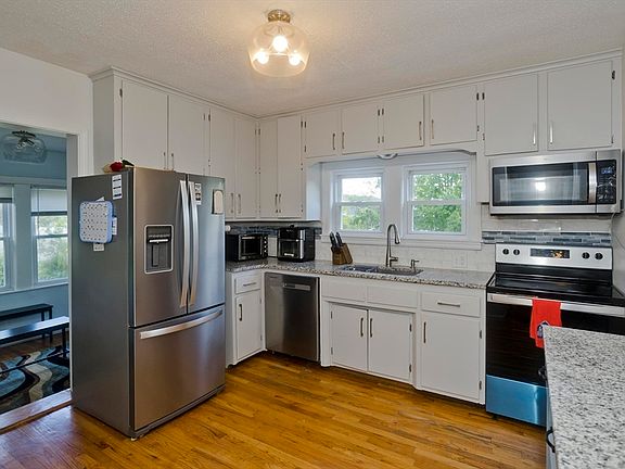 3rd image of 30 Cady St
