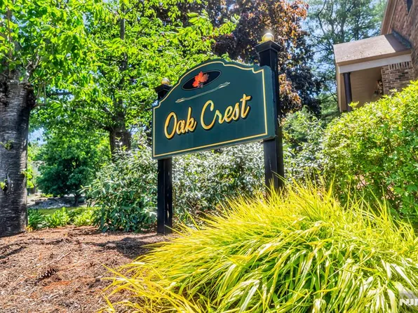 101 E Oak St APT F6, Oakland, NJ 07436