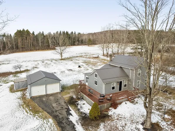 27 Underwood Rd, Vestal, NY 13850