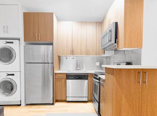 249 E 52nd St #2R, New York, NY 10022