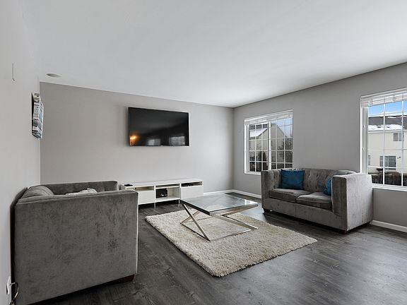 4th image of 39799 Torry Ln