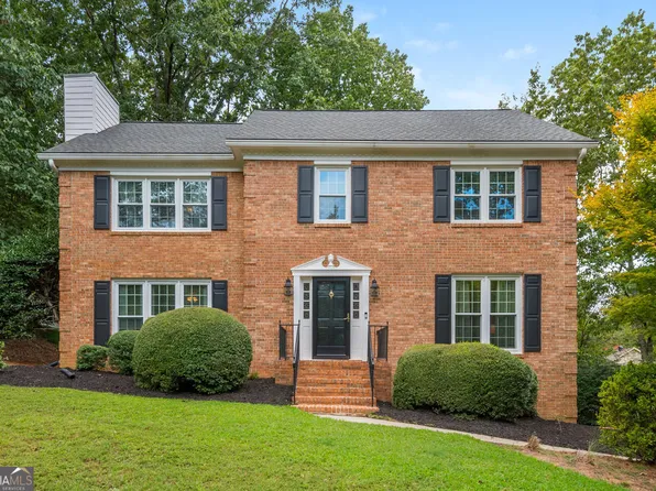 3580 Hermitage Dr, Berkeley Lake, GA 30096