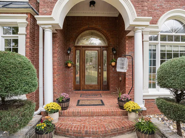 1523 Bent River Cir, McDonough, GA 30252