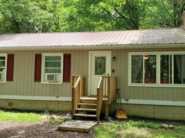 122 Hunter Ln, Albrightsville, PA 18210