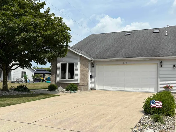 1030 Woodridge Dr, Decatur, IN 46733