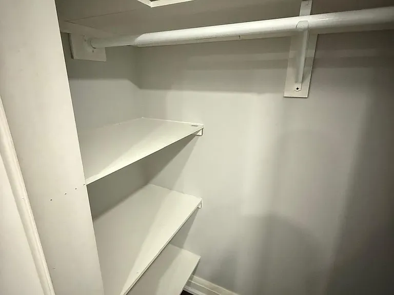 54 Moneypenny Pl — Photo 8
