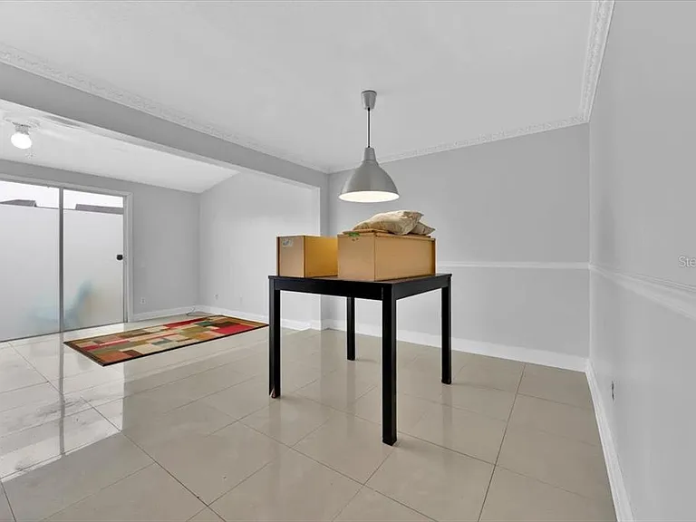352 Caribbean Dr #MAIN — Photo 5
