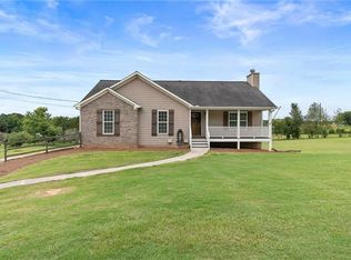 1214 Roxey Maxey Rd, Winder, GA 30680