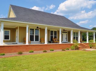 413 Stone Ln, Nashville, GA 31639
