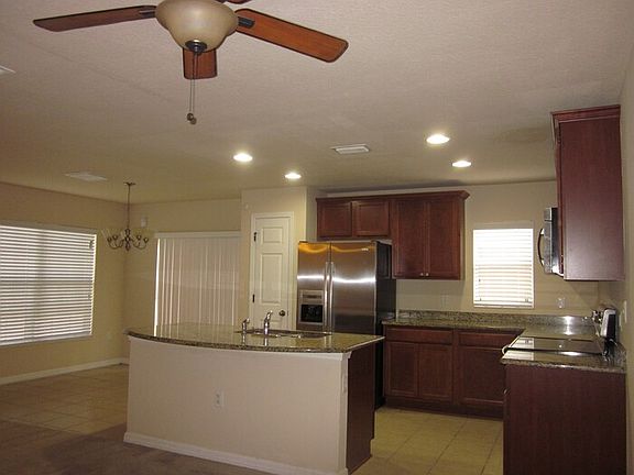 5th image of 2903 Birchcreek Dr