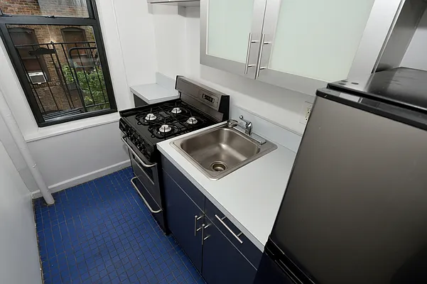 Rented by Compass | media 5