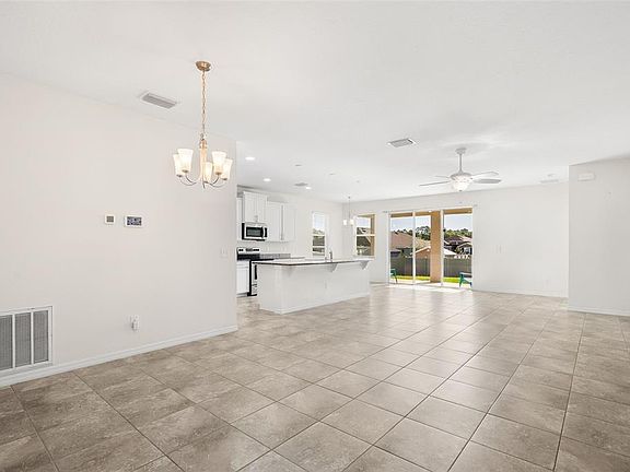 3rd image of 1767 NE 50th Ct