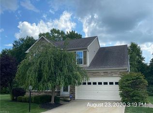 155 Weatherstone Dr, Berea, OH 44017