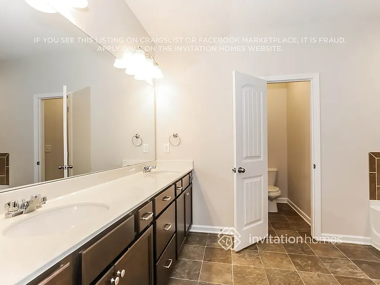 255 Green Bridge Ct — Photo 11