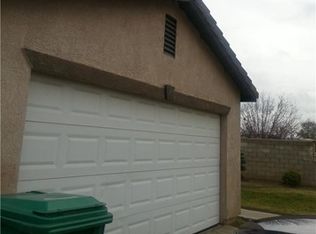 3200 Floral Meadow Dr, Bakersfield, CA 93308