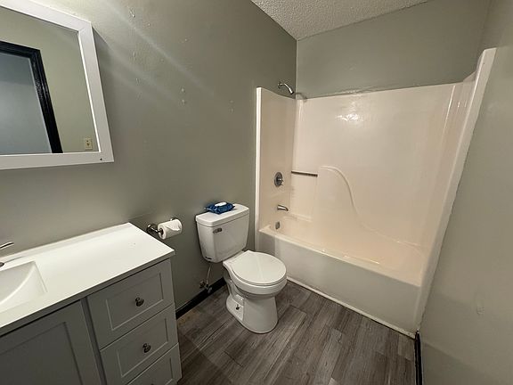 4th image of 116 Vieux Orleans Cir APT D