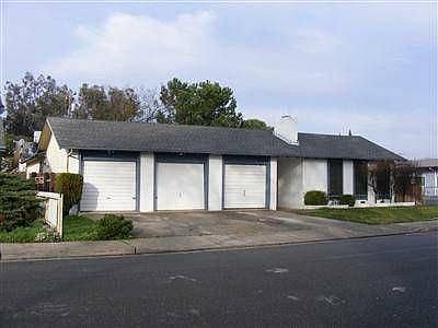 1st image of 6425 N Alturas Ave