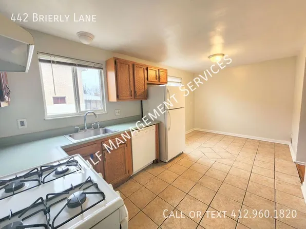 442 Brierly Ln, West Mifflin, PA 15122