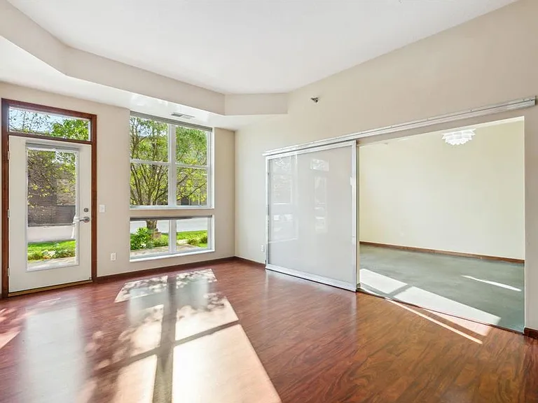 2650 University Ave W #109 — Photo 33