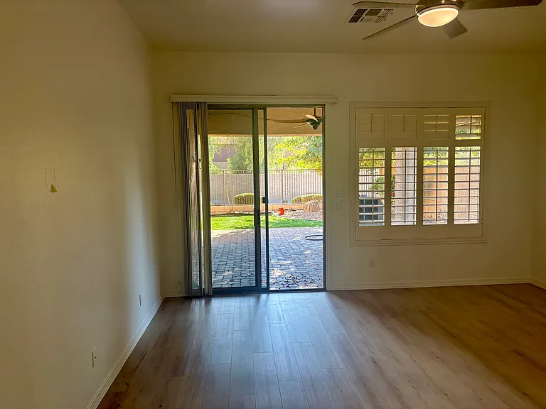 1233 E Kramer Cir — Photo 5