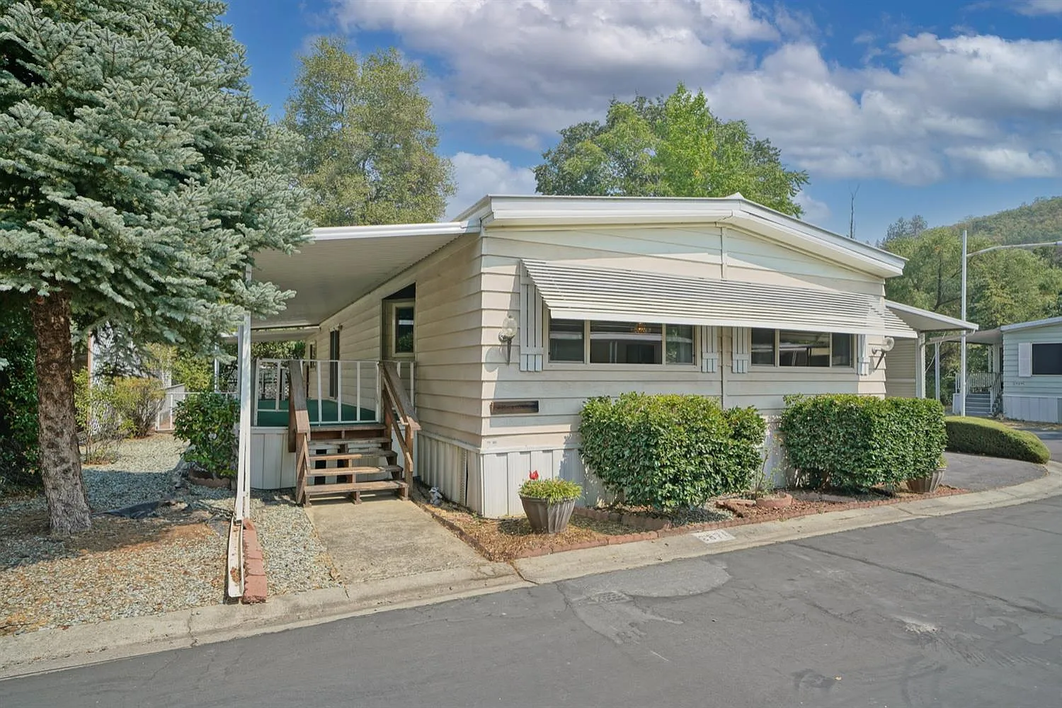 2878 Creek View Ln #87 photo 1