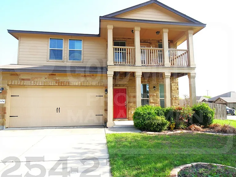 604 Cody James Dr — Photo 1