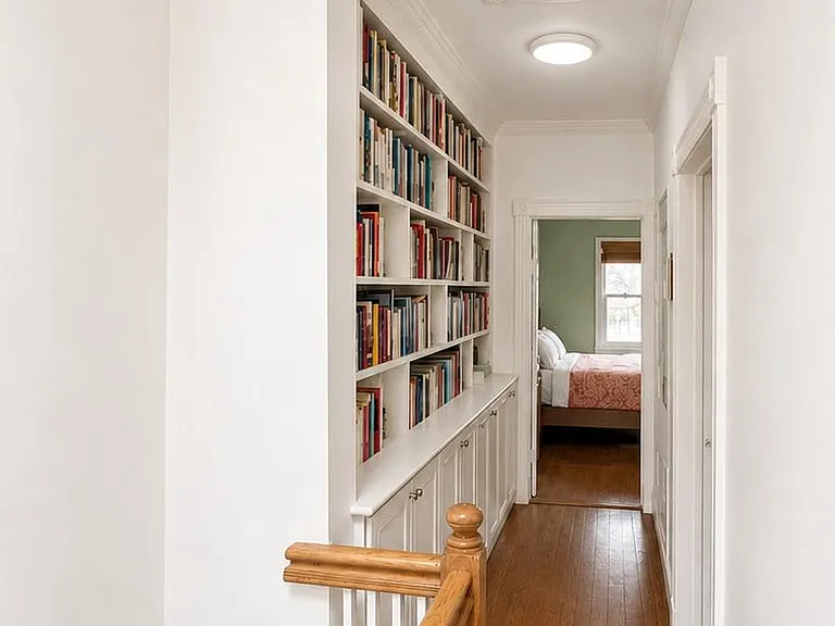 640 6th St NE — Photo 16