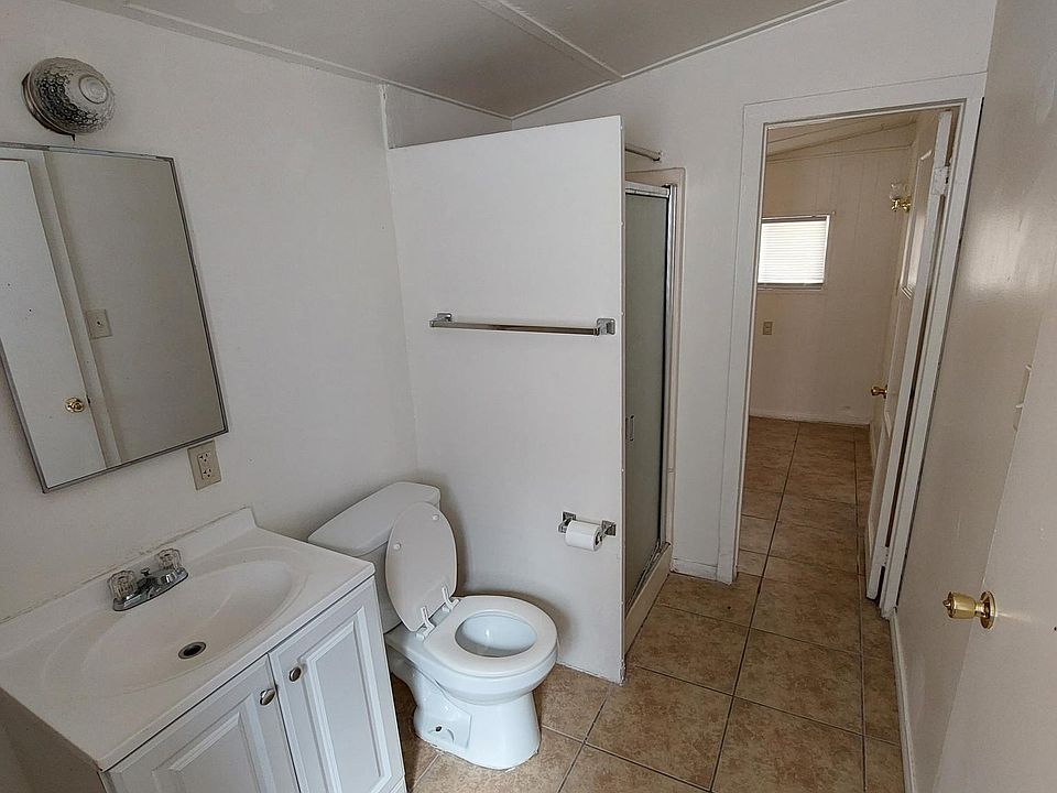 1st image of 123 N Inez St APT 1