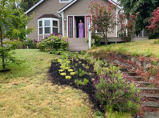 3229 35th Ave W, Seattle, WA 98199