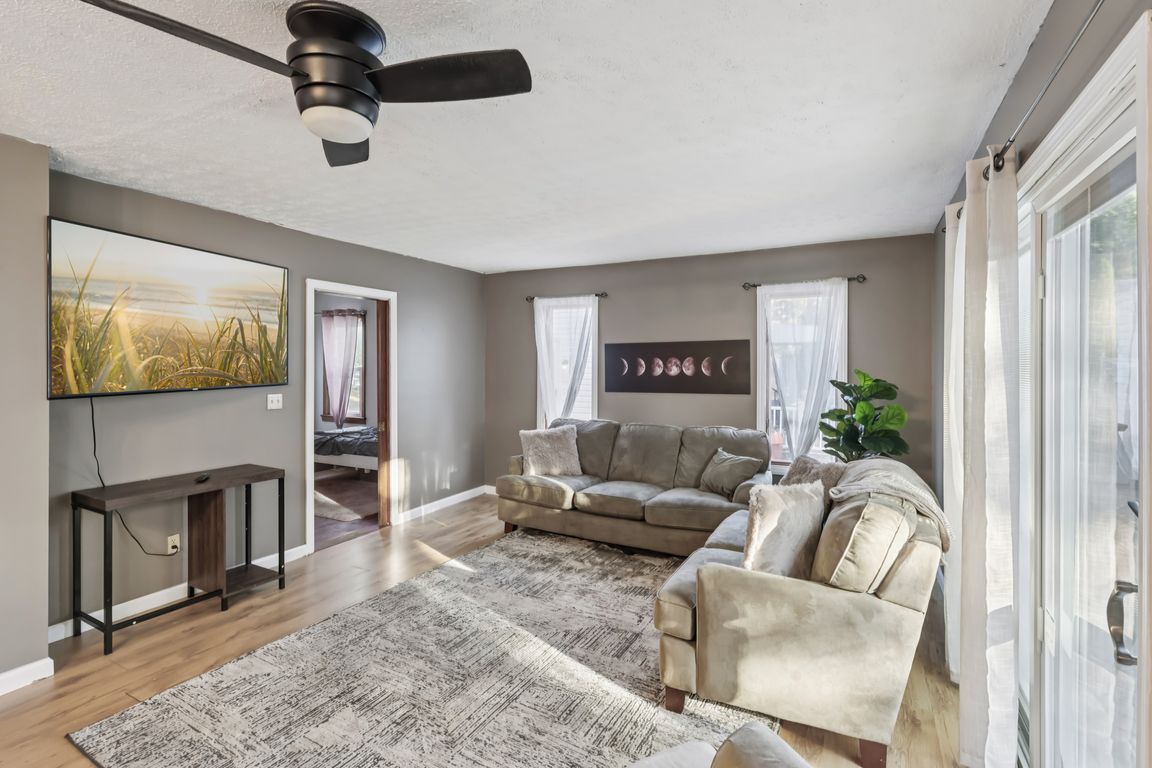 next background image