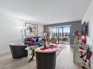 7290 Kinghurst Dr #703, Delray Beach, FL 33484
