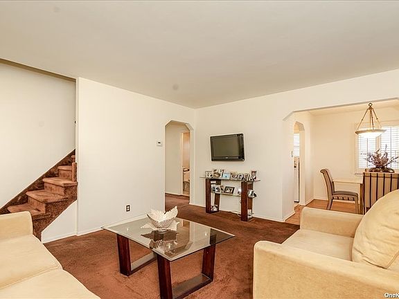 3rd image of 512 Bryant Ave