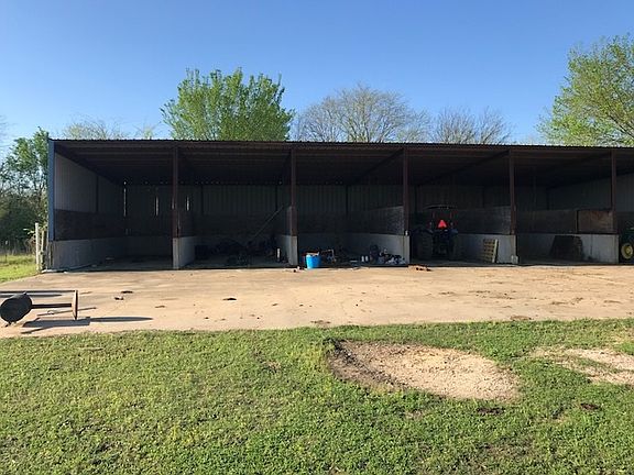 2nd image of 425 County Road 3528