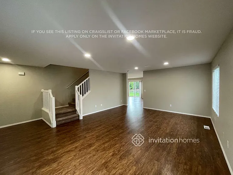 4126 45th Ave NE — Photo 4