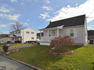 1220 Salisbury Rd, Allentown, PA 18103