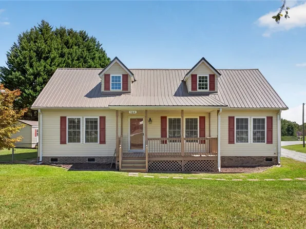 564 Fairfield Rd, Walhalla, SC 29691